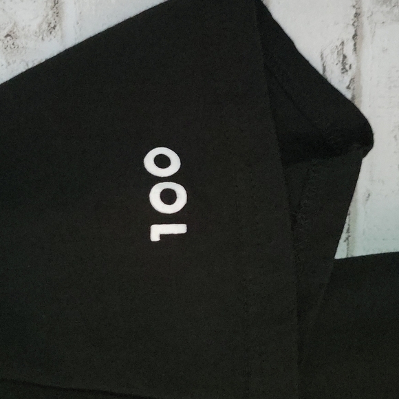 Peloton Women's Black T-Shirt, Size XL - Picture 3 of 7